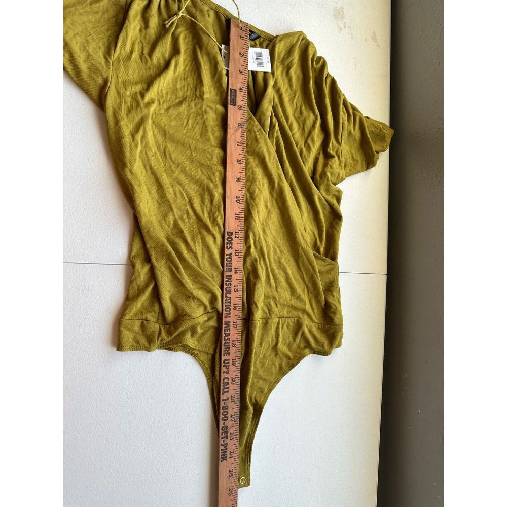 Banana Republic Thread Soft Crossover Body suit size S army green - Picture 6 of 6
